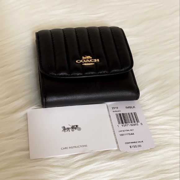 New💃Coach Small Wallet With Linear Quilting - Picture 5 of 5